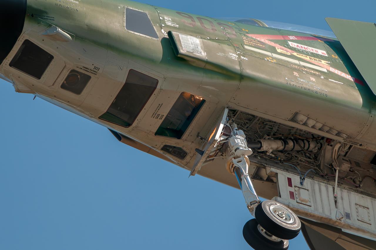 2010年3月22日，日本百里基地。

这张照片使用 Nikon D300S 搭