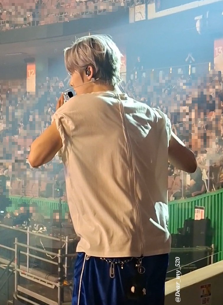 妈呀这衣服那么透明吗😳cr：dear_my_520 