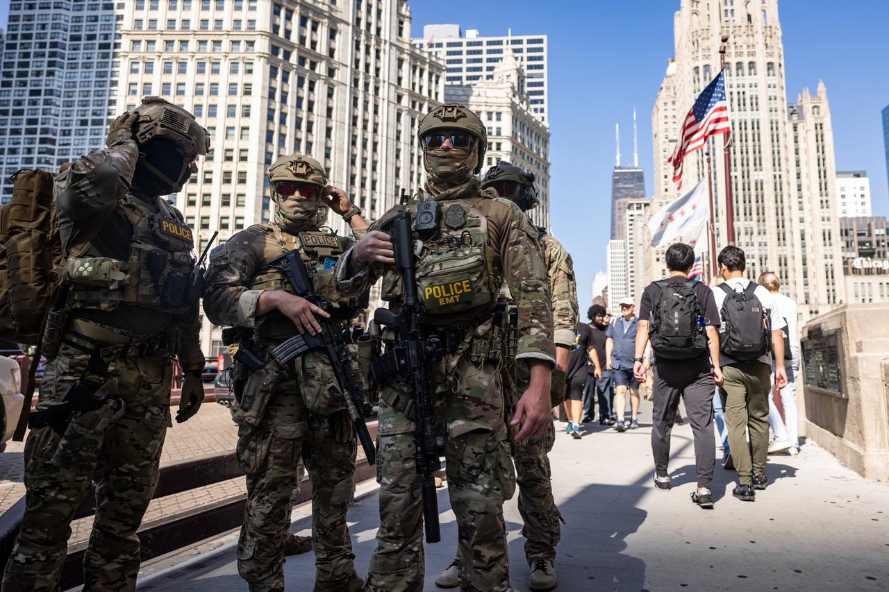 美国警方与移民局2025年战报！！！
•约35.2万人次逮捕；
•超过31.9万