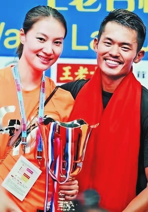 当年的谢杏芳和林丹可谓是世界羽坛上的“神雕侠侣”，令人倾慕。谢杏芳比林丹大两岁，