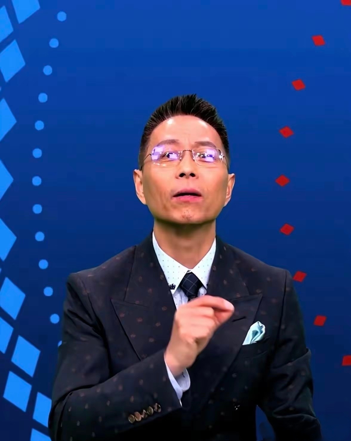 詹俊：对不起利物浦，我要去解说自己真正的主队了！球迷都知道詹俊是利物浦铁杆球迷，