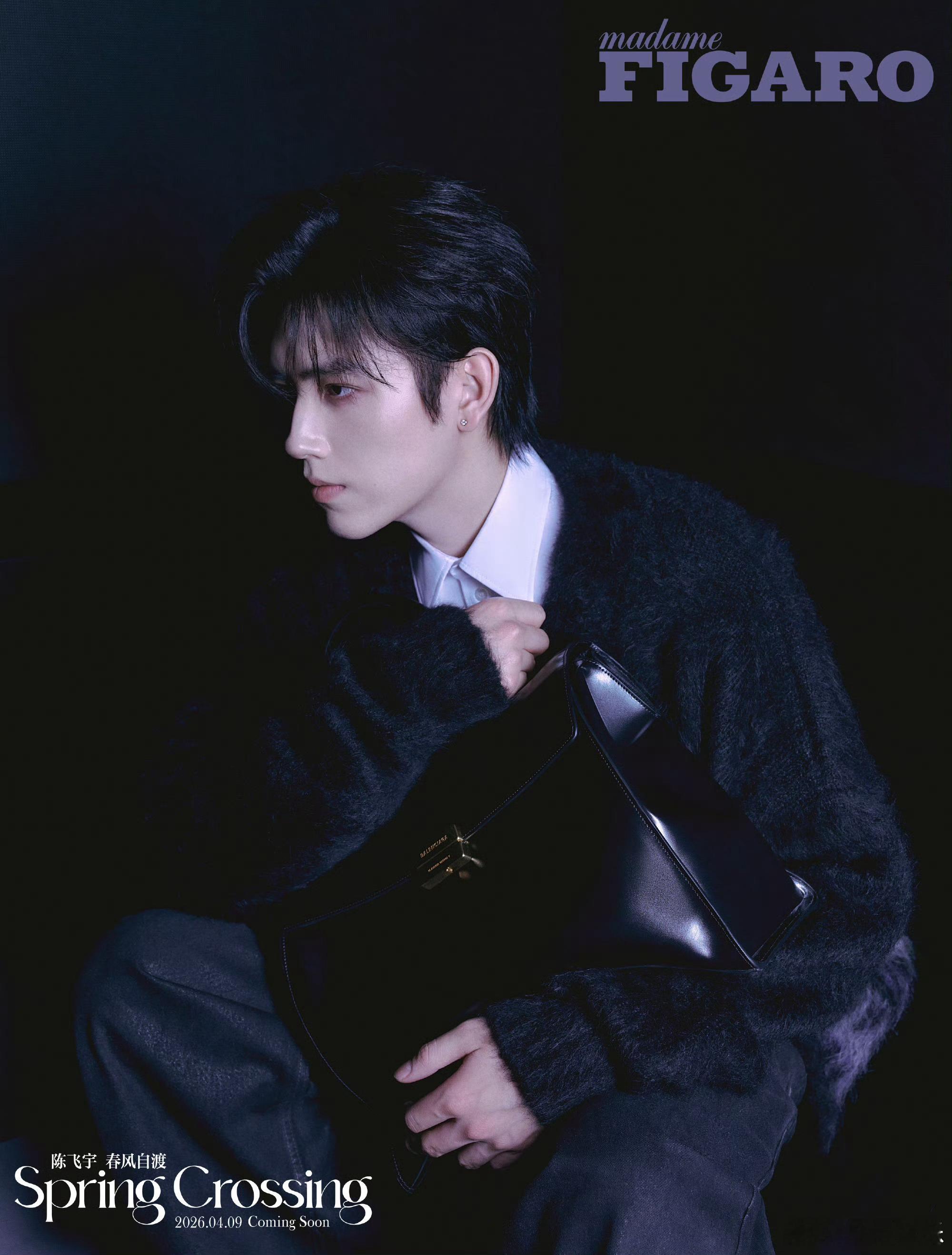 陈飞宇费加罗四月刊封面预告来了，好帅的侧颜，顺毛和背头都能完美驾驭，期待杂志正片