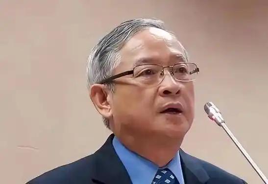 航母到底为何用？台湾知名人士林郁方曾言：“我实在看不懂大陆造那么多武器装备，造那