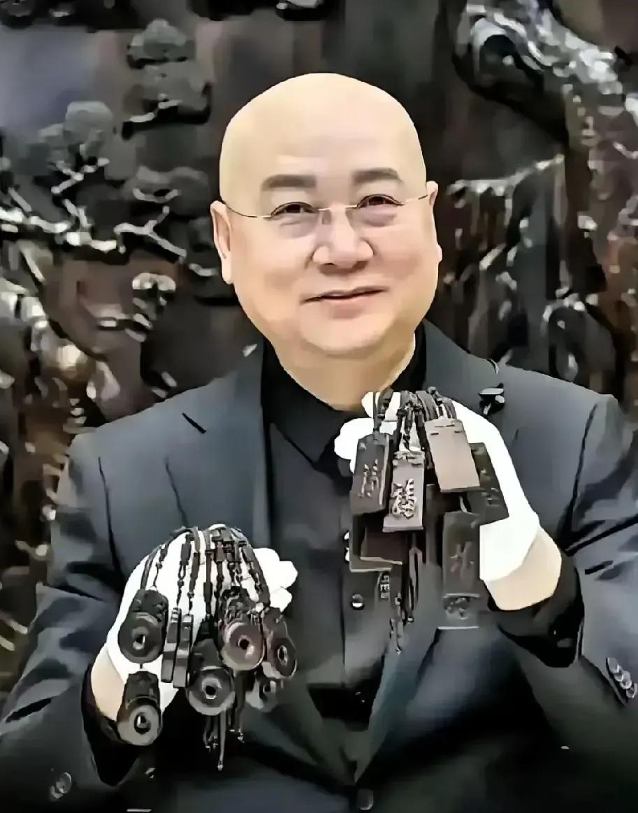 靠人不如靠己，唐长老竟然也直播带货了！


难道是钱不够花的，还是经不起世俗利益