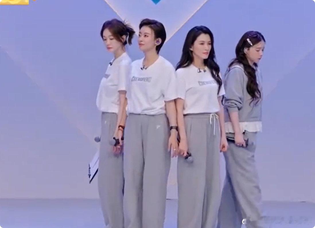 李小冉二公舞台乘风2026从一公争议到二公蜕变，踏踏实实沉淀，每一份付出都有看得