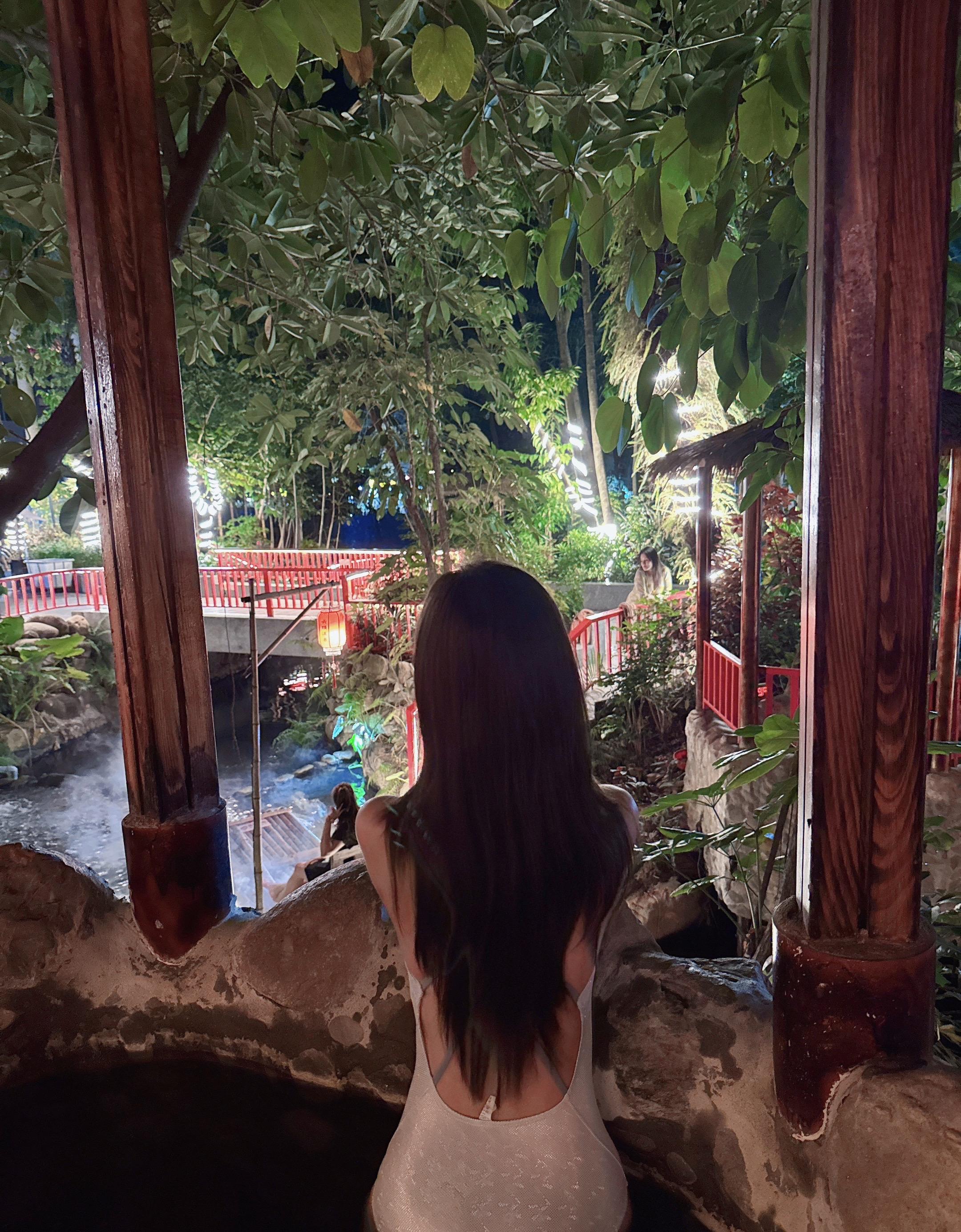 记不清了，只记得今年，难过了很多次，也妥协了好多事，这一年终于要过去了…