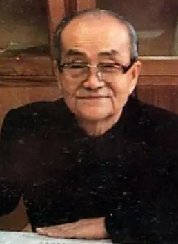 1981年，有人想否定毛主席，胡乔木提议把“毛主席”改成了“毛泽东”，黄克诚觉得