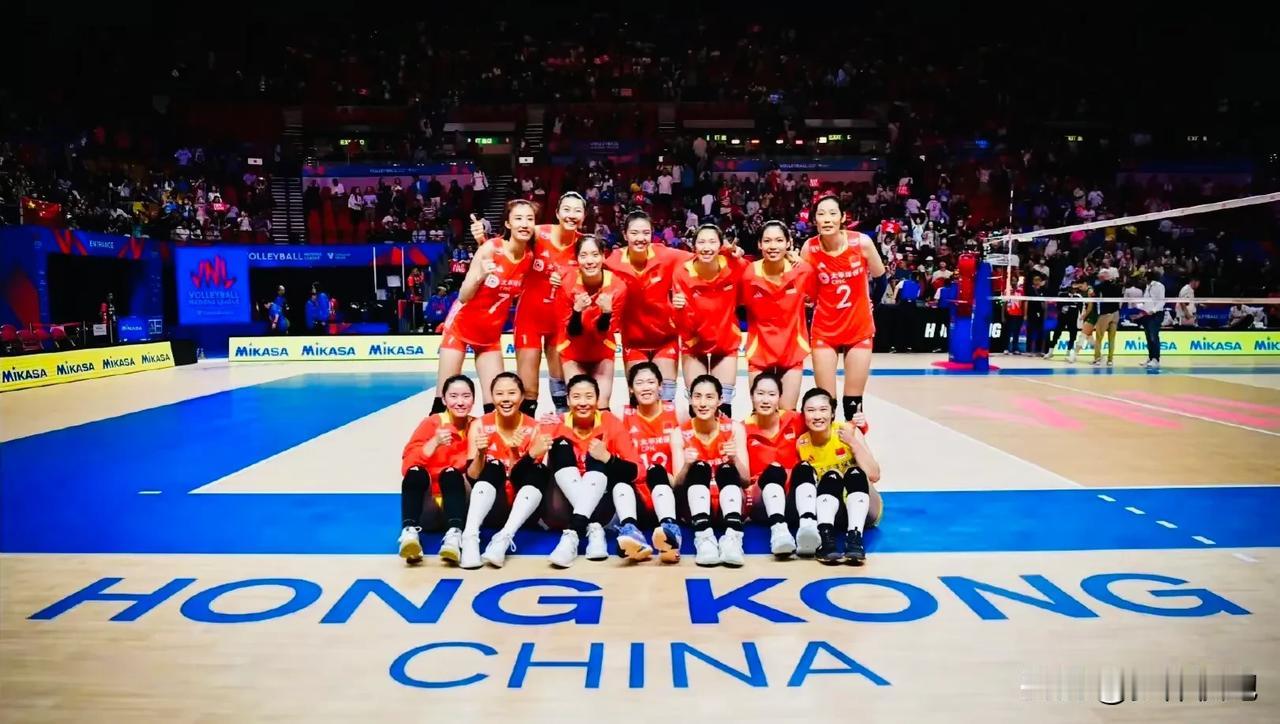 已经获得奥运门票的中国女排对阵德国女排轻装上阵，蔡斌主教练组预计安排如下：

1