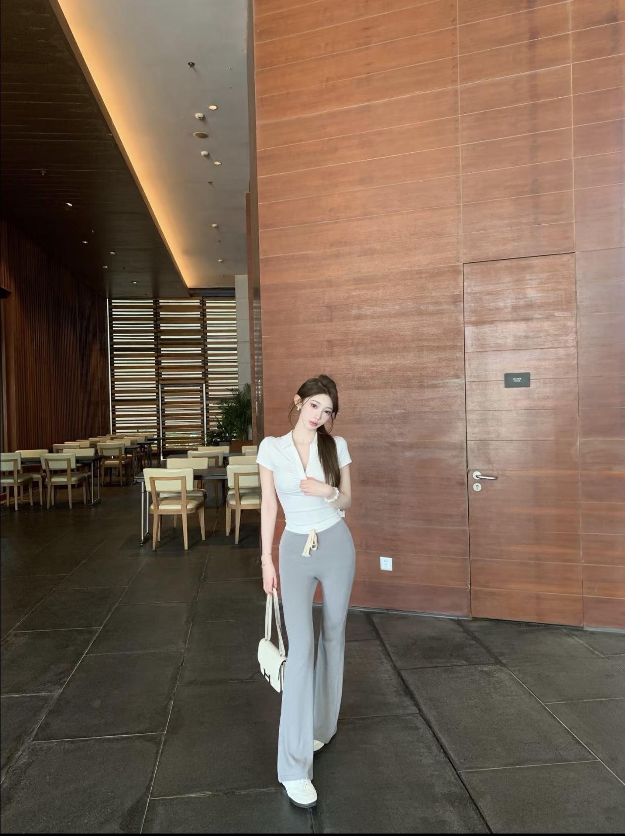 简约时尚，轻松自在的一天🌟