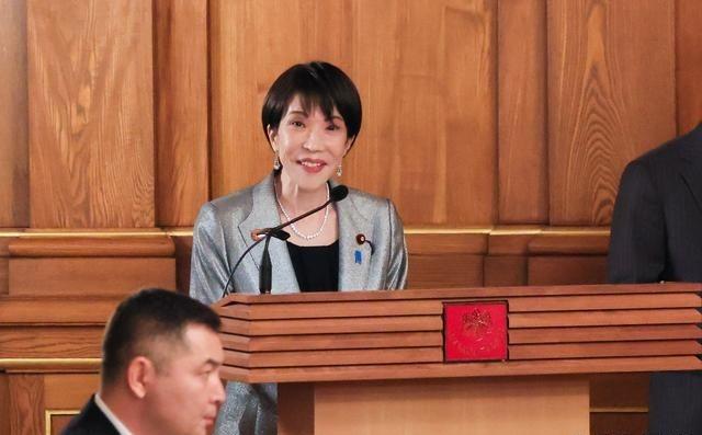 发生了什么？12月22日，高市早苗一天内会见了4位日本前首相：麻生太郎、石破茂、