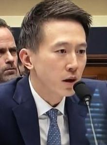 早该这么做了，弃籍税也该出台了，不能再让中国资本外逃了。中国出台新规反制外国不当