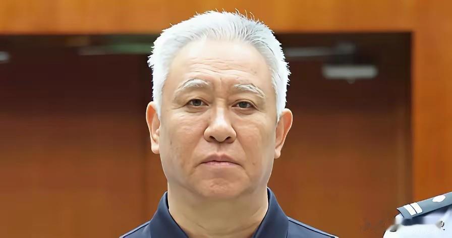 首付
首富
首负
许家印的一生