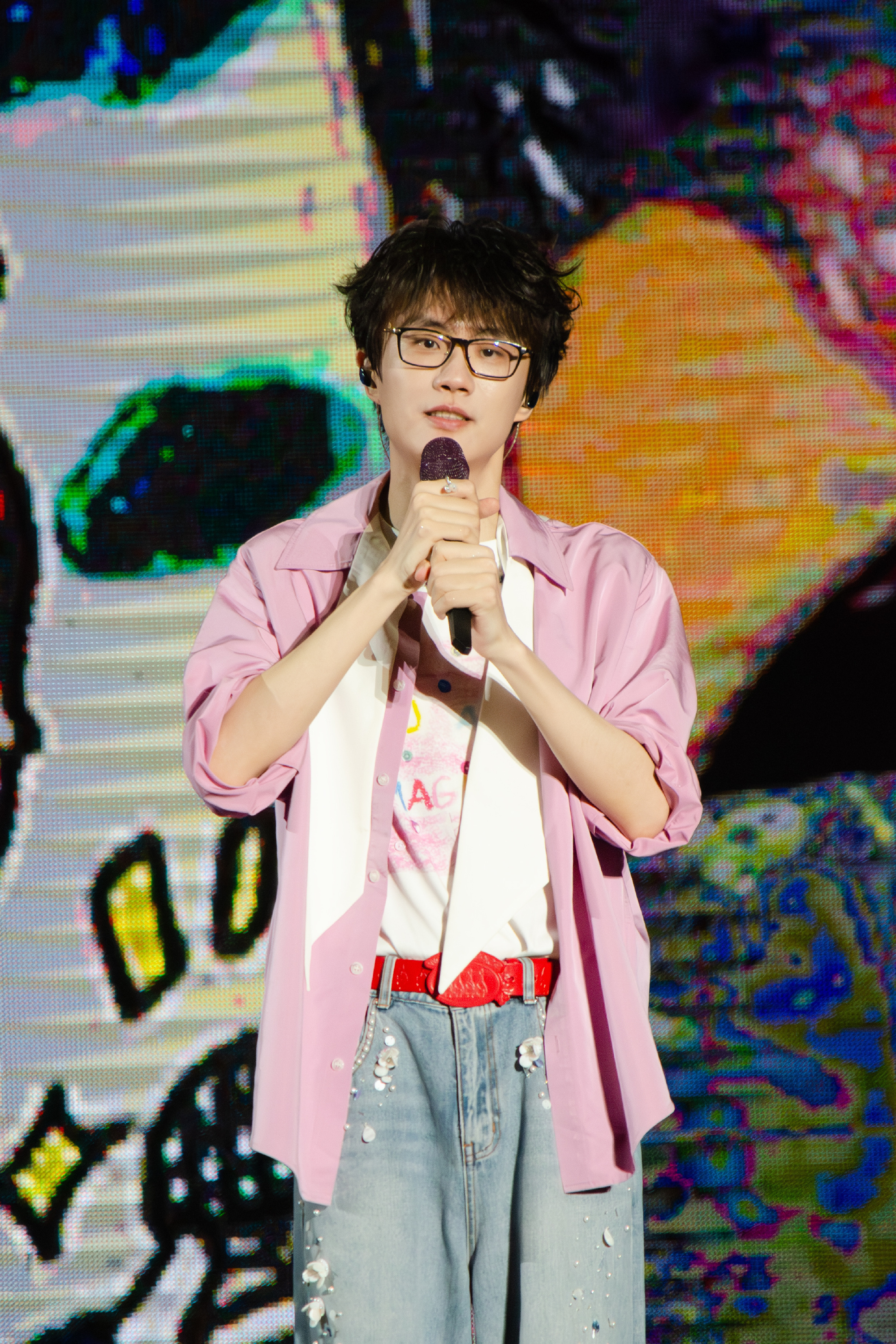 长大后听懂许嵩的老歌 年少听不懂许嵩，长大再听句句是自己，《老歌》道尽岁月遗憾与