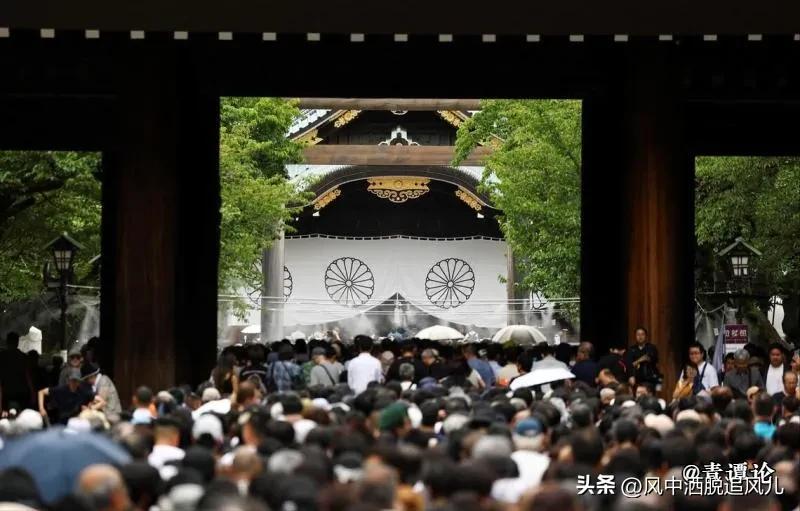 815战败日公然拜鬼，台当局荒唐回应击穿底线，十年沉默彻底沦为谄媚
 
8月15
