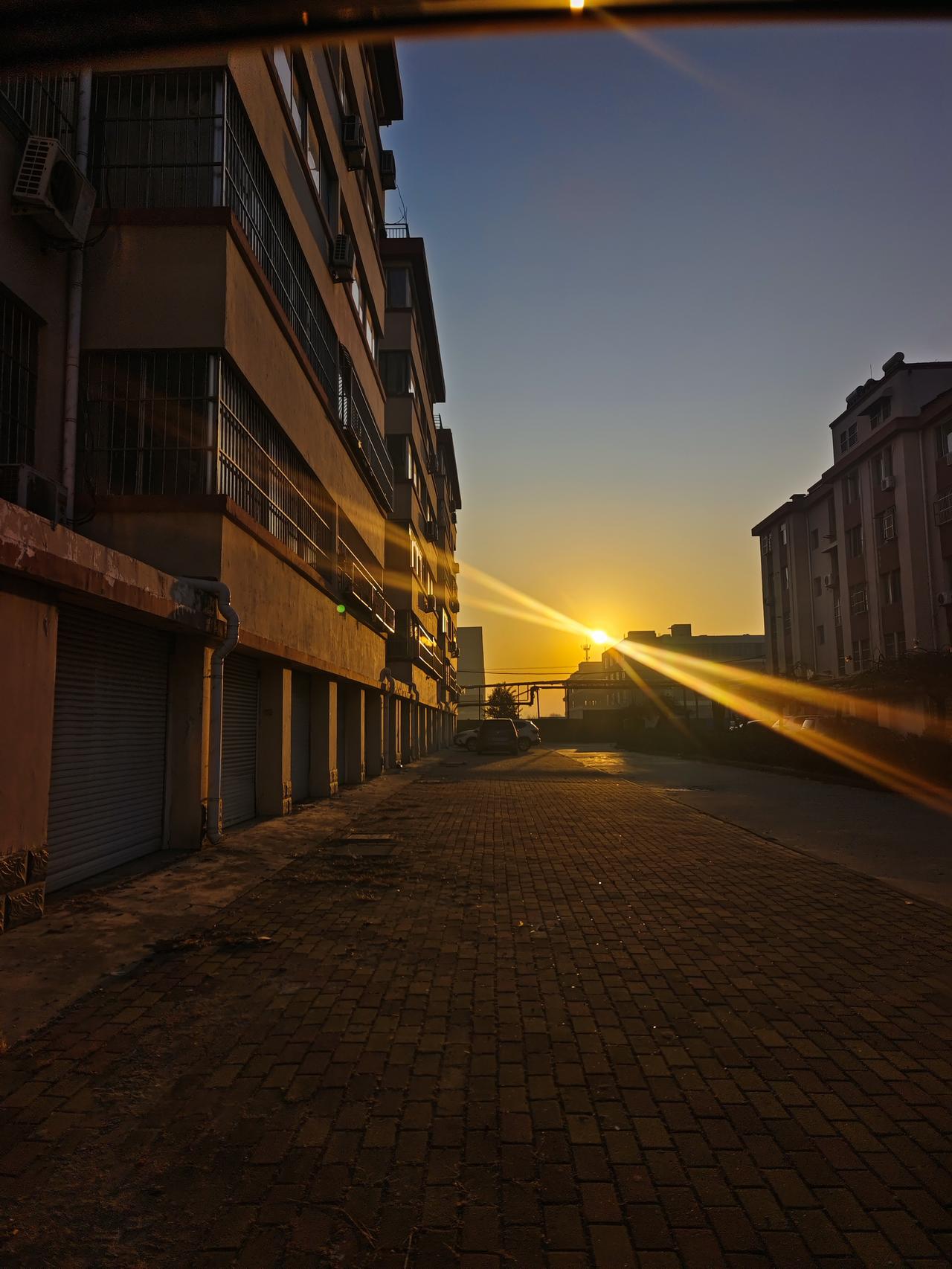 当伤害你的人遭到命运的惩罚，那一刻涌上心头的，或许不是想象中痛快的喜悦，反而是一