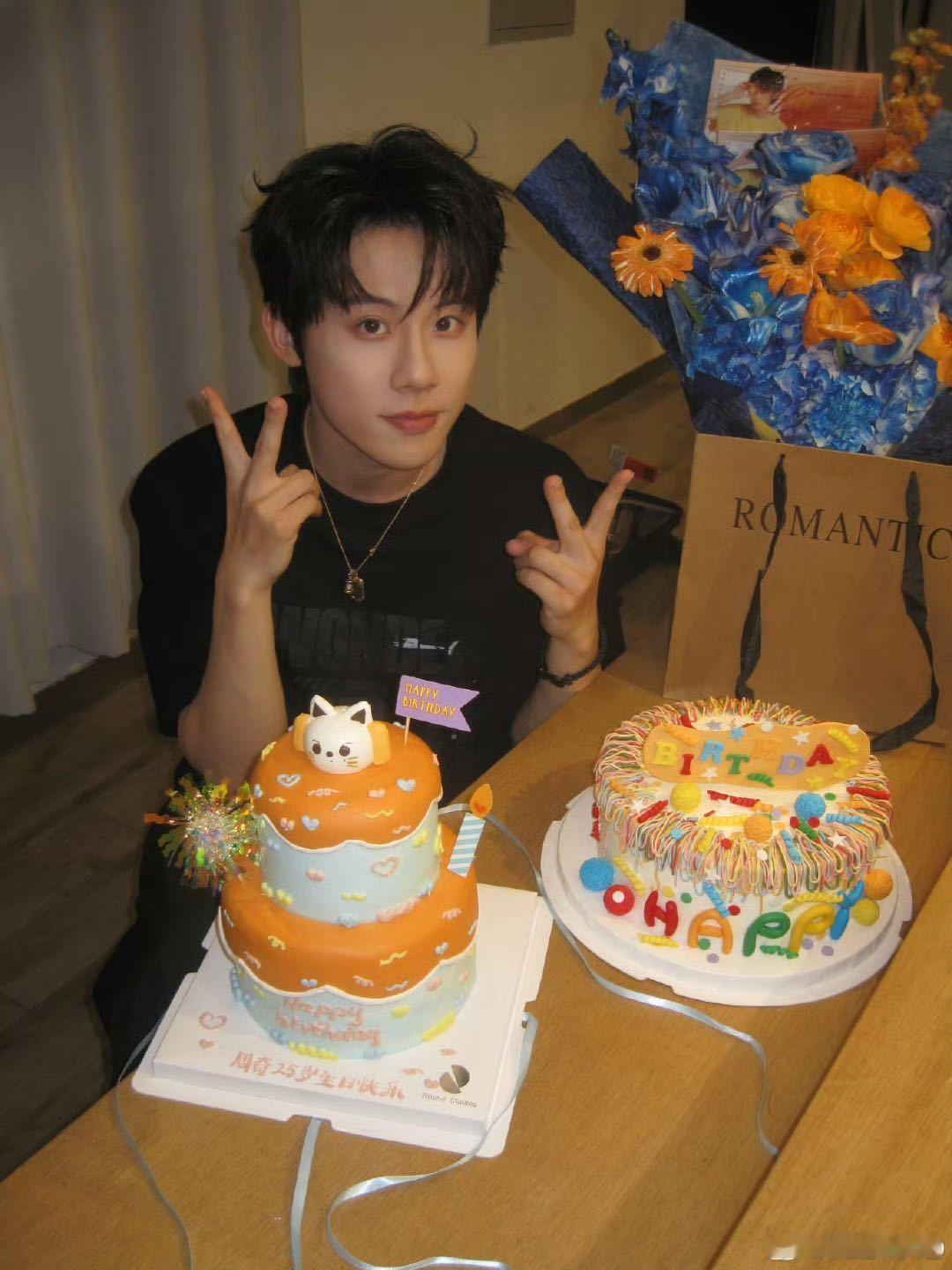 周奇生日vlog时长521 周奇生日会vlog更新，时长居然是521，你小子是有