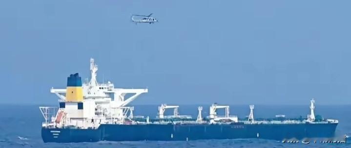 特朗普正式宣布：被扣押的中国香港“世纪号”油轮……
12月20日，在加勒比海国际