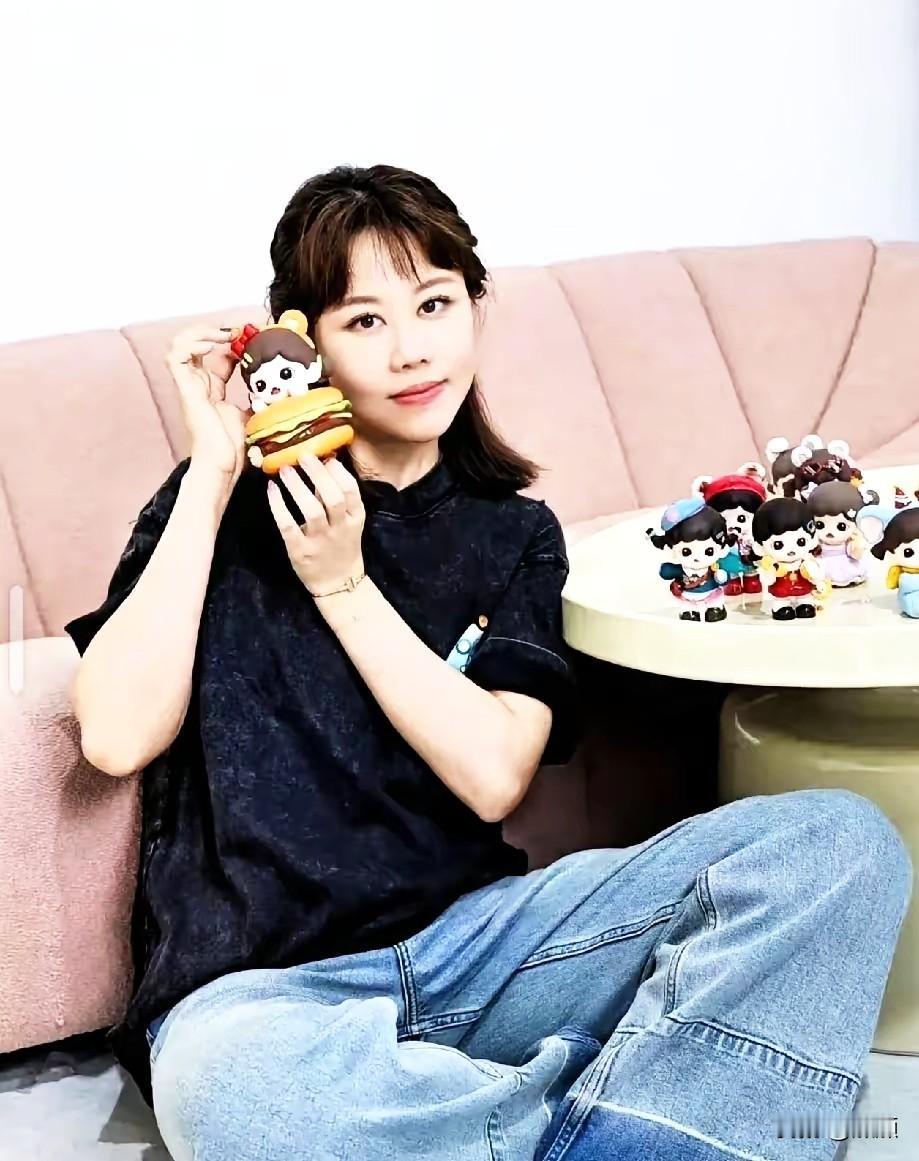 陈幸同远赴澳大利亚执教，已与澳大利亚乒乓球协会签约。陈幸同成为国乒首位执教外国国