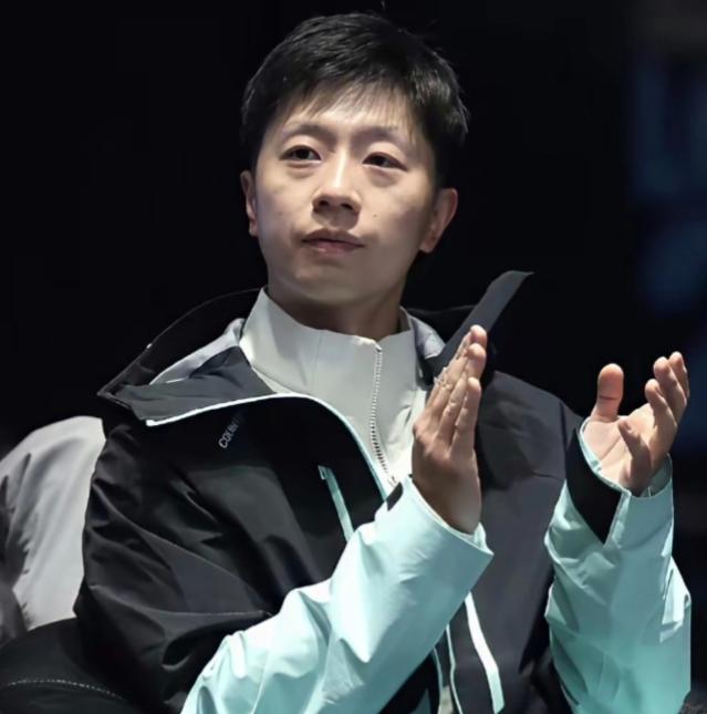 主持人问马龙："你也算是退役了，为什么不举办一个告别发布会？"马龙说："我不会刻