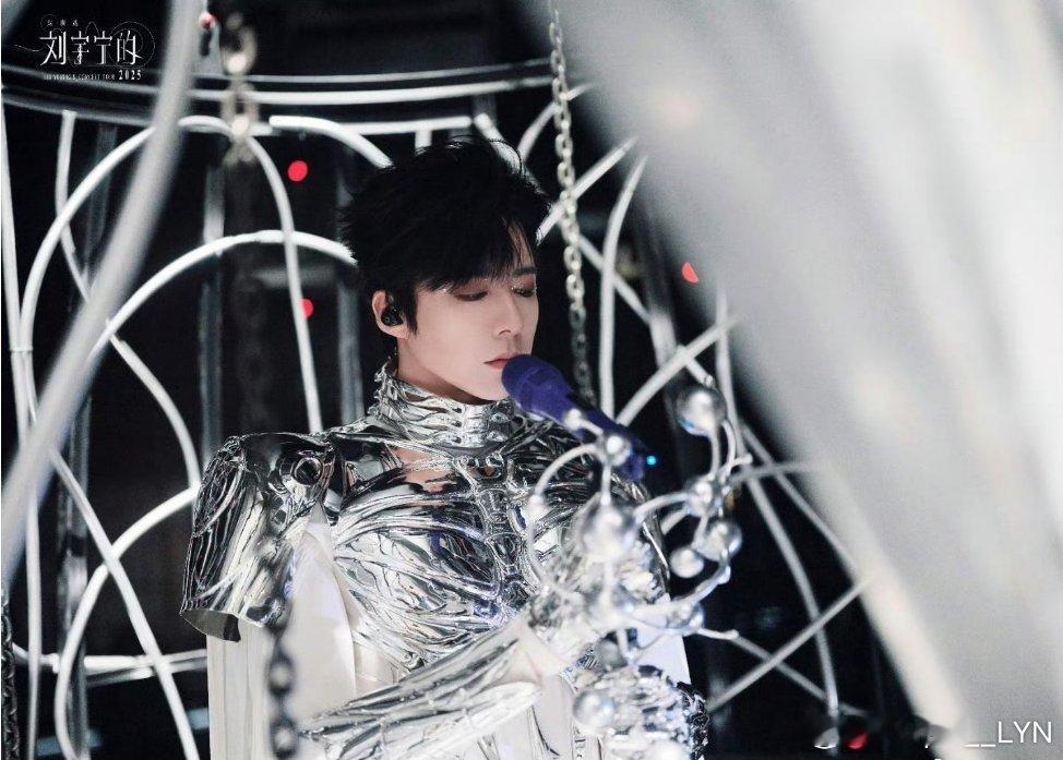 刘宇宁新歌纵马踏歌行 | 腾讯音乐由你榜 | 摩登兄弟 一定要爱着点什么 恰似春