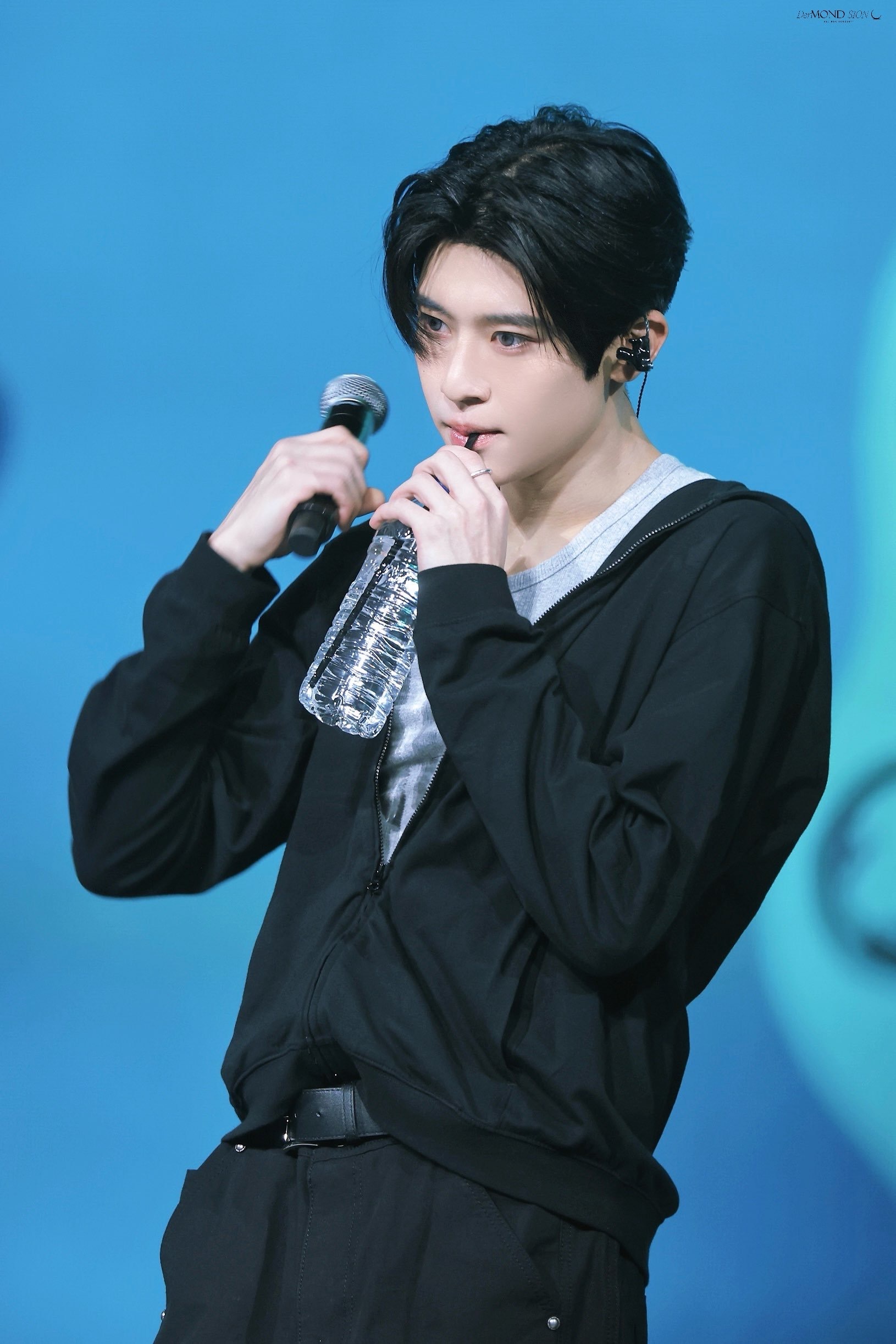 吴是温[超话] sion王子👑依旧闪耀仁川吴是温 ​​​