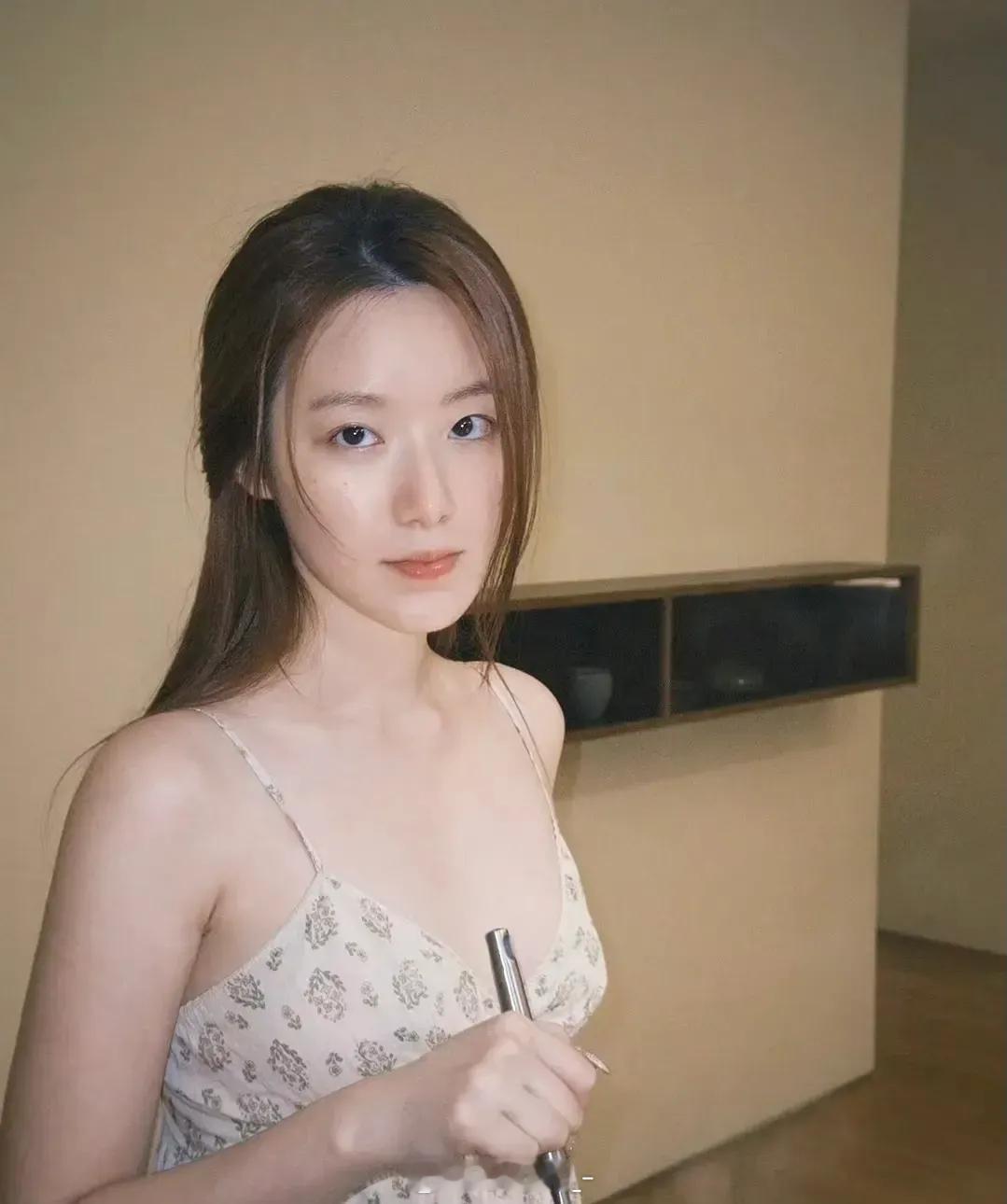 网友说叶舒华这组图有一种“人妻感”，你怎么看？ 