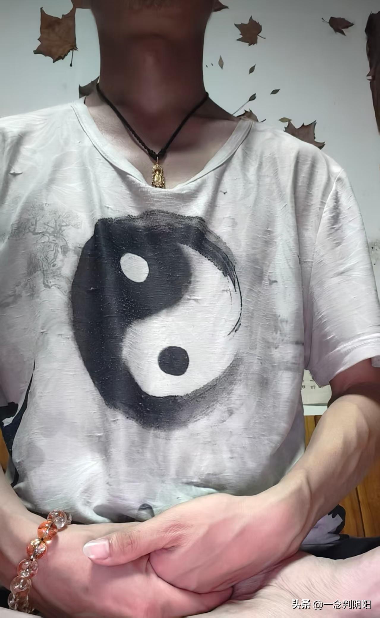 所谓丹道的养生功，就两样的重点，一是方法，二是坚持。
久坐必有禅，日久功深，当人