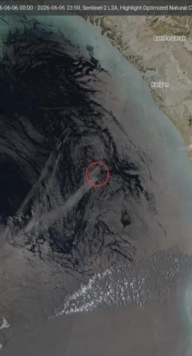 欧洲“哨兵-2”卫星图像显示有大约80艘伊朗伊斯兰革命卫队（IRGC）海军的快艇