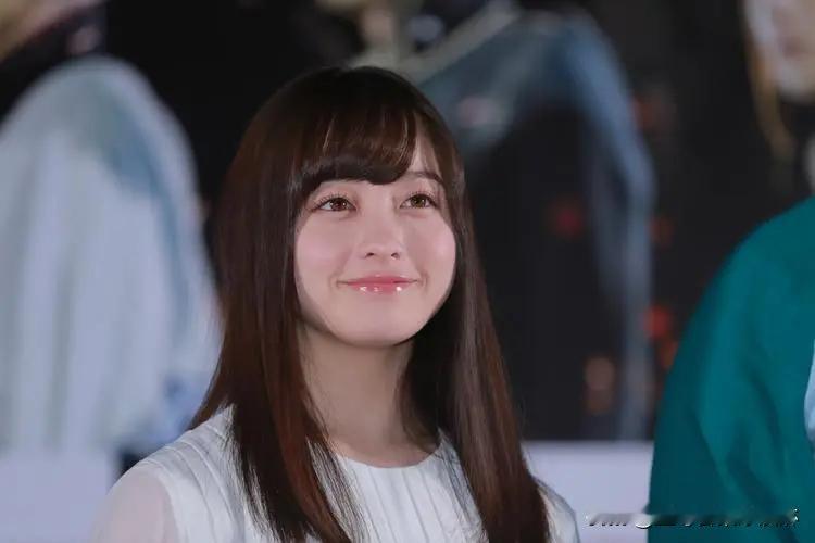 #文春曝桥本环奈职场霸凌#
人不可貌相，桥本环奈风评一直很好，相当于国民妹妹，没