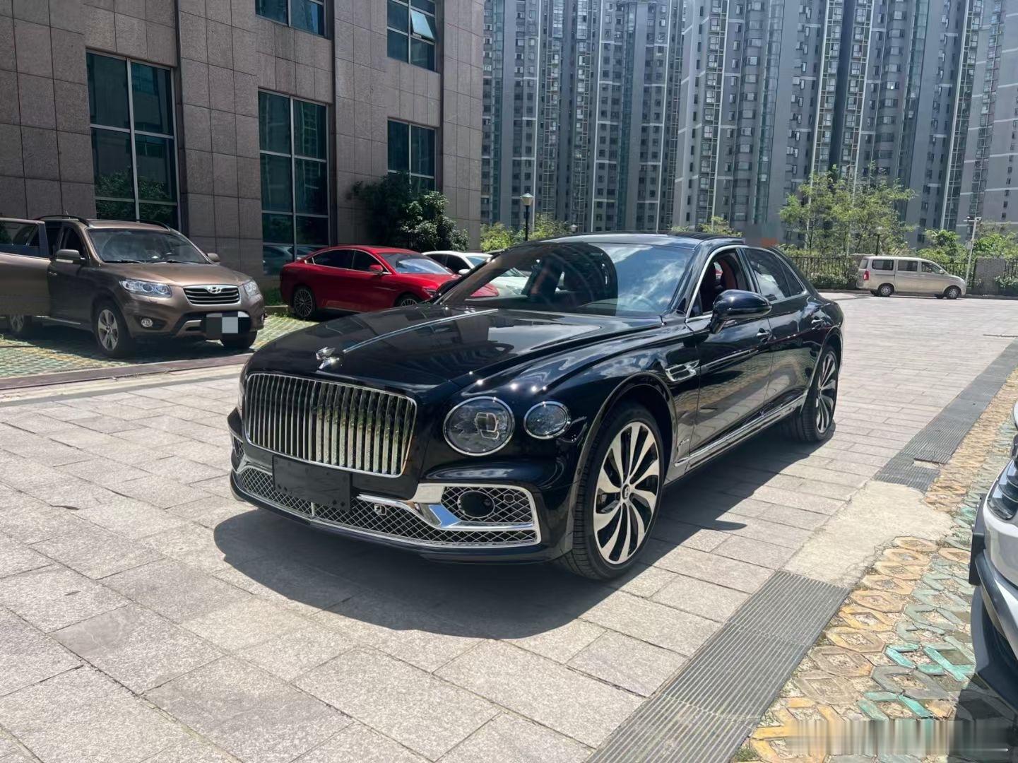 24飞驰V8雅度版宝石黑纽马克特褐配黑鲸NAIM音响 现车 ​​​