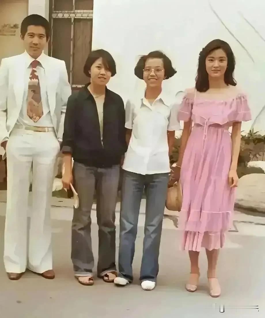 从图中你能认出来几位明星？