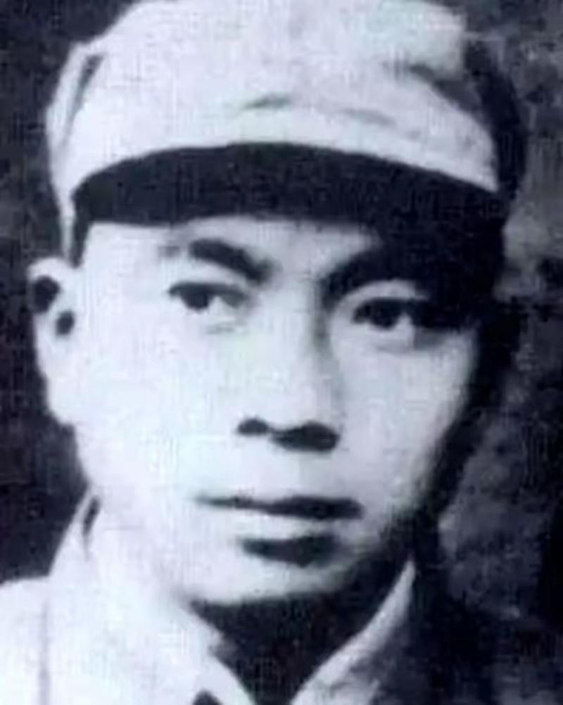 1979年开战前，广州军区副司令被军委免职，许世友：此乃兵家大忌。1977年，原