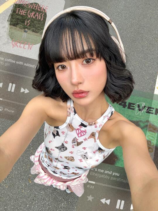 抬头充电2分钟，emo清零3小时🎧💓