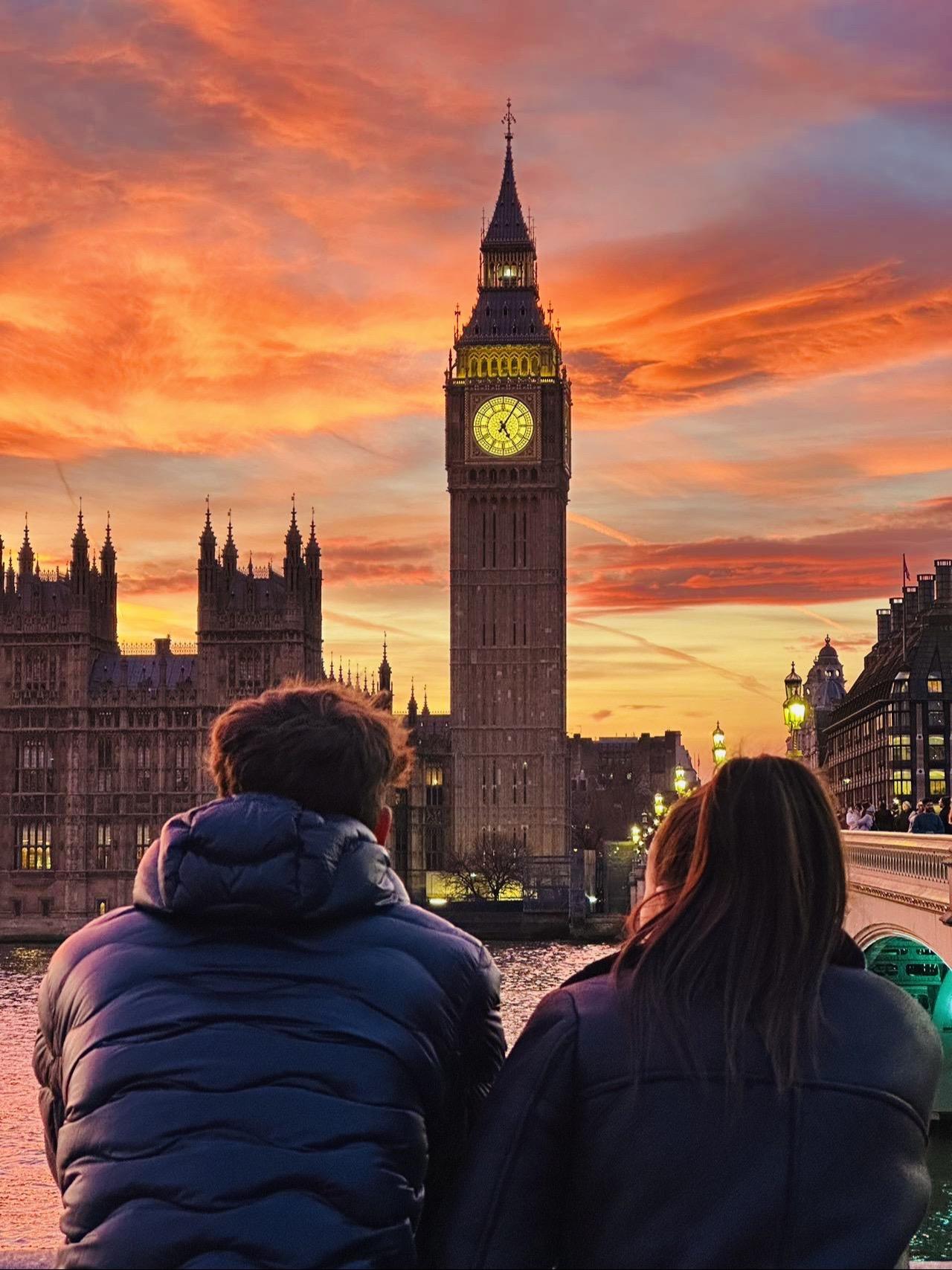 最近伦敦的天气很难用语言形容🇬🇧。看看你们相册里最近的伦敦