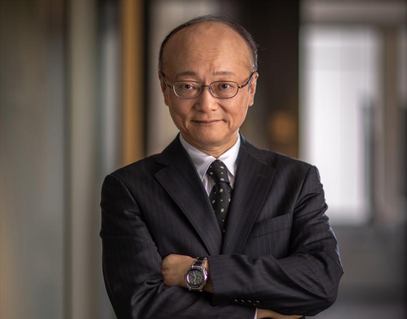 现在，联合国国际法院（依据《联合国宪章》设立）和国际刑事法院（依据《国际刑事法院