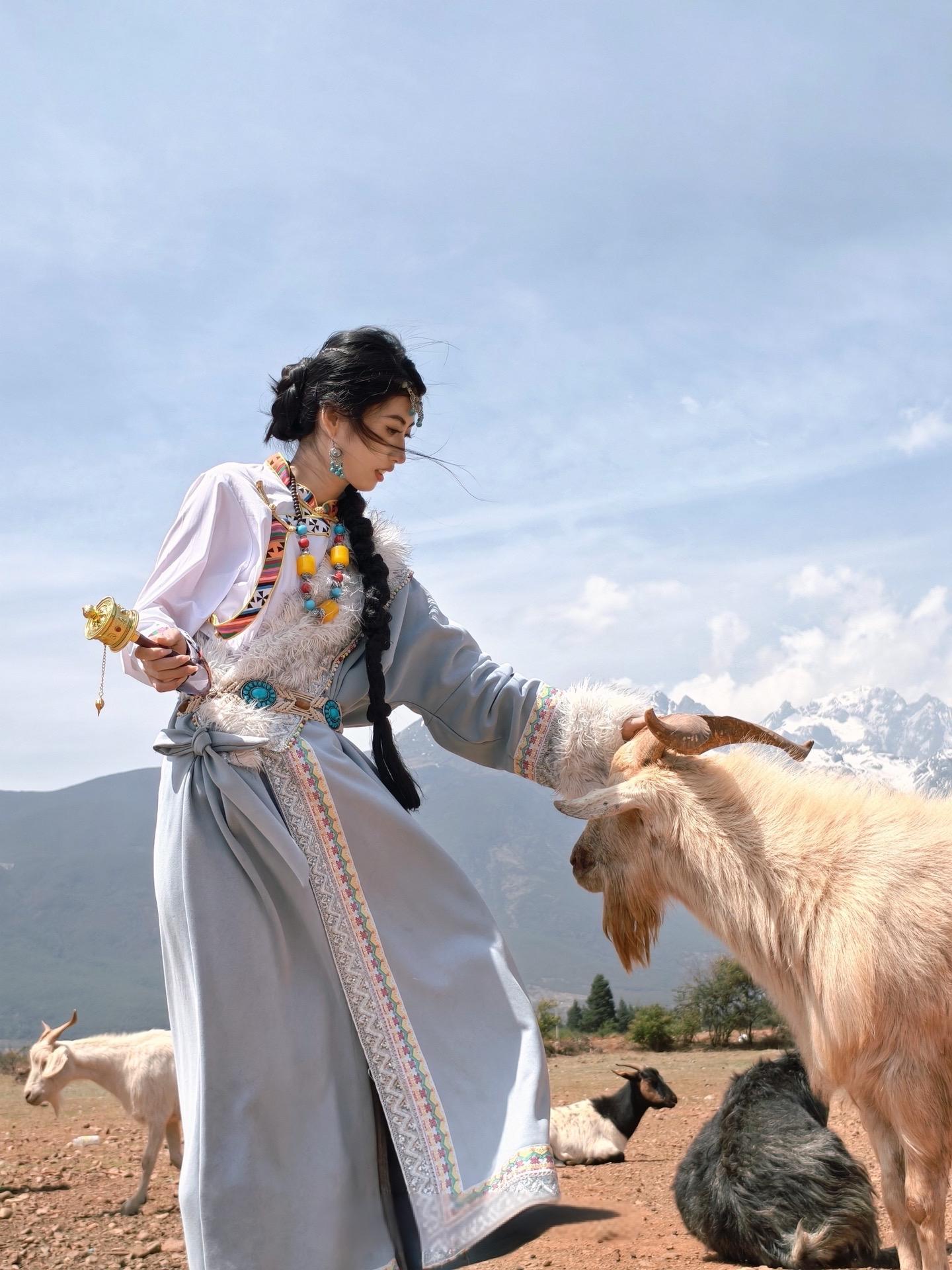 向神山许愿 在山海相见