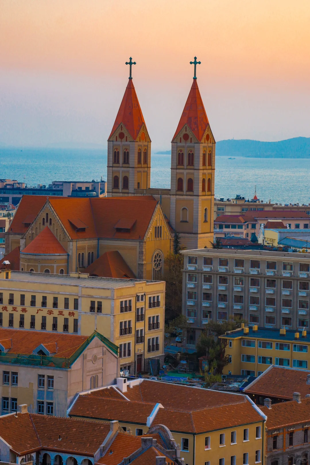 为了这13个机位❗️我专门飞了一趟青岛