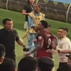 硝烟未散，关于上海德比的种种争议，申花球迷又推出重量级镜头，上海德比赛后，海港外