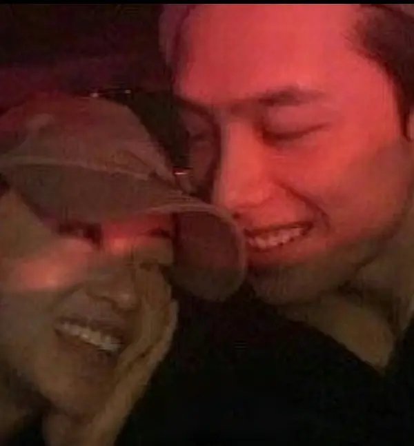 言粉之前是真的相信吴姐单身？还是就纯粹的嘴硬？ ​​​