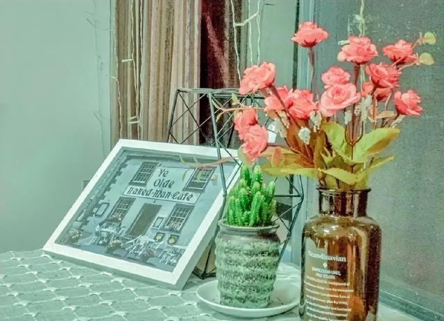 很有道理的一段话：
“一定要住小房子，不要住大房子，老话说，房子大人养宅，房子小