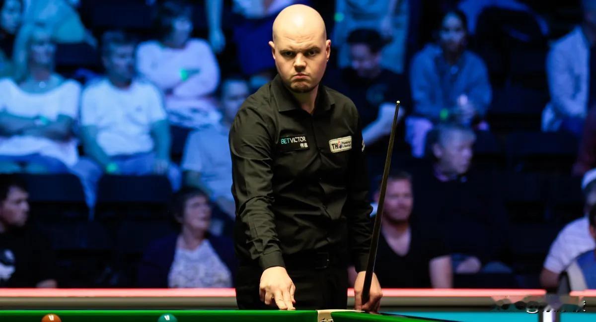 冠军联赛第二组，斯莱瑟夺冠。第三组的比赛今天进行。

昨夜今晨比赛过后，获得前4