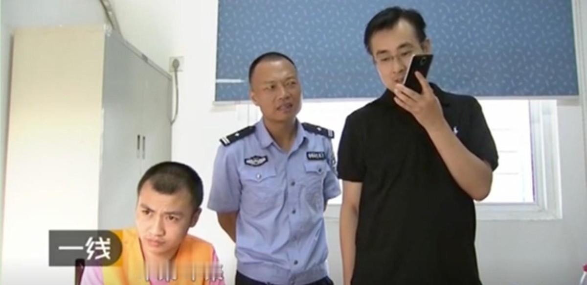 28岁小伙宋波，因入室抢劫杀人被判死刑，临终前竟连条裤子都没得穿。他自幼丧母，继