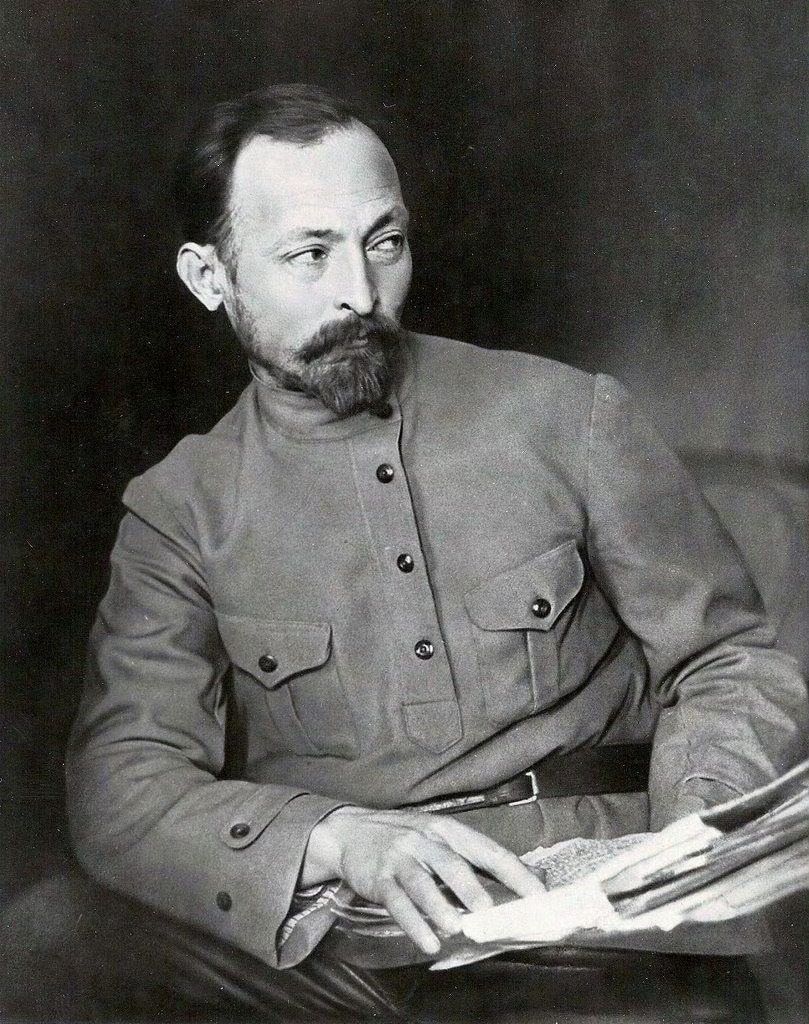 🔴 1926 年 7 月 20 日，苏联共产党、波兰共产党以及苏维埃社会主义共