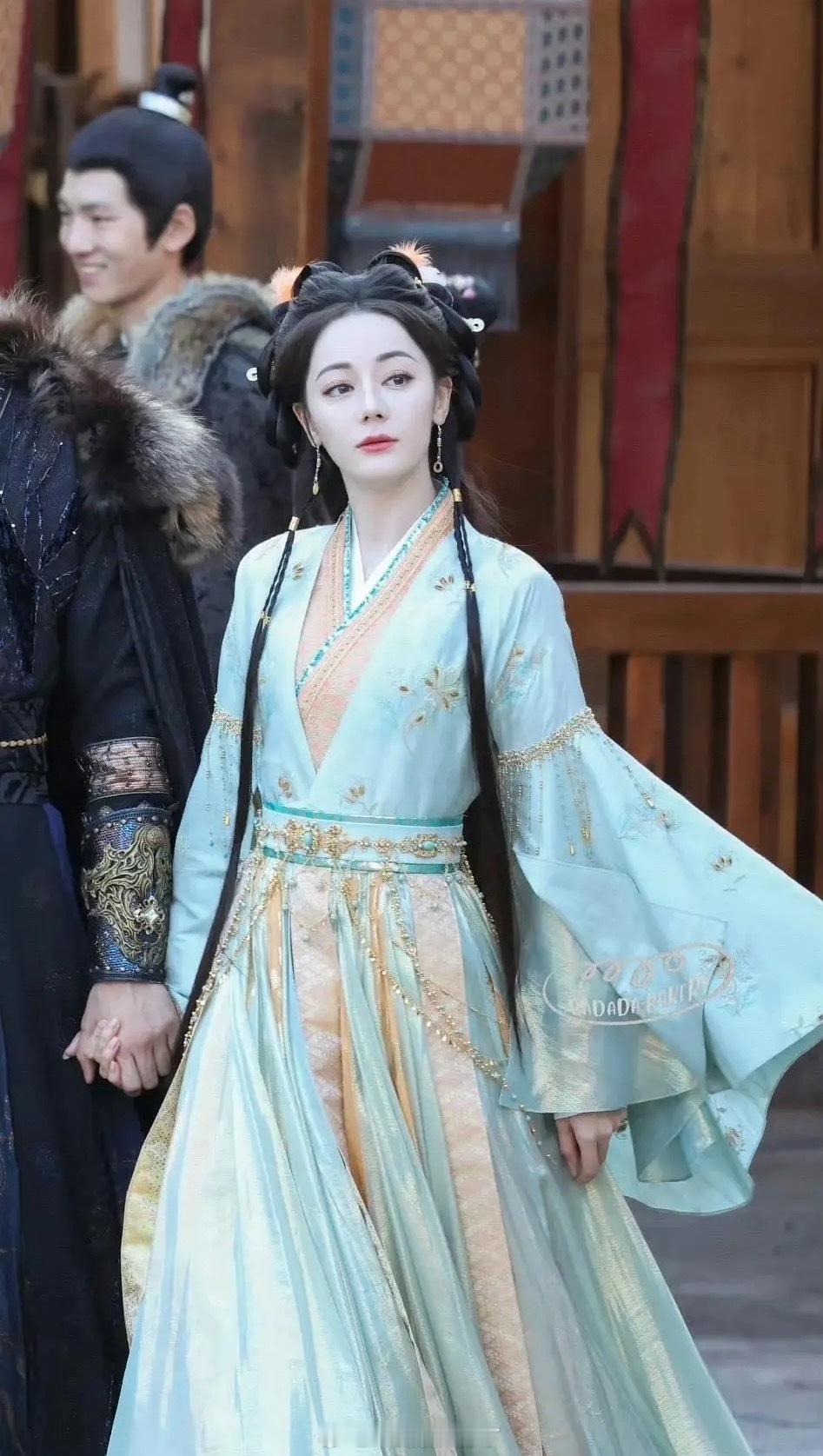 有一说一迪丽热巴《慕胥辞》的造型怎么样？看起来有爆像吗？🤔 