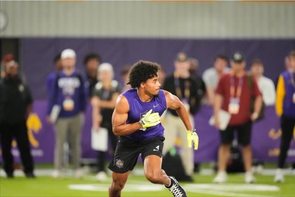 【NFL选秀冲刺】顶级角卫德莱恩最后冲刺！

选秀窗口即将关闭，角卫新星曼苏尔·