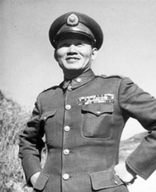 1988年潘德辉回大陆探亲，返回台湾给孙立人带回一张照片，没想到看到照片后，已8