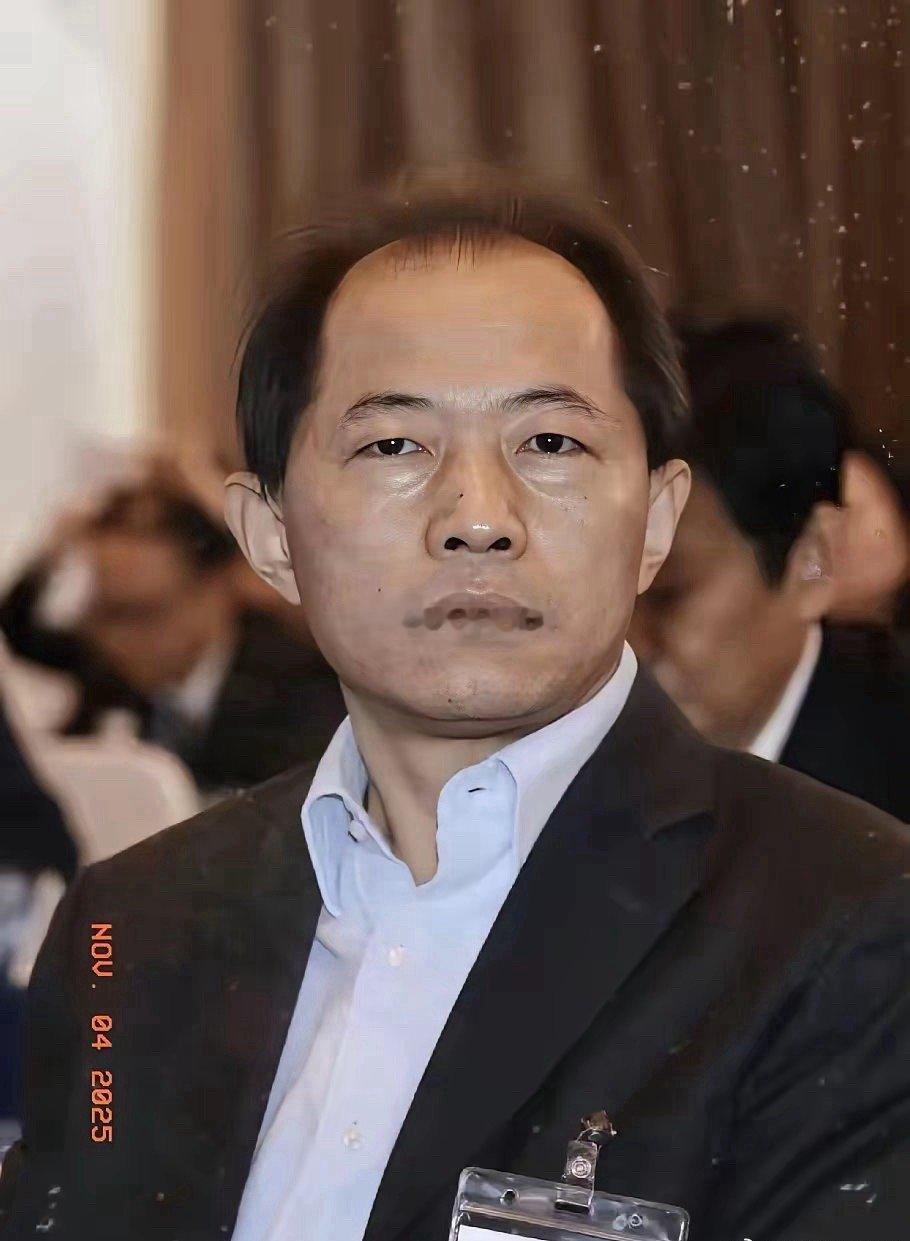 本以为许家印已经天下无敌了，​没想到，许家印在祝九胜面前显得太稚嫩了！​祝九胜如