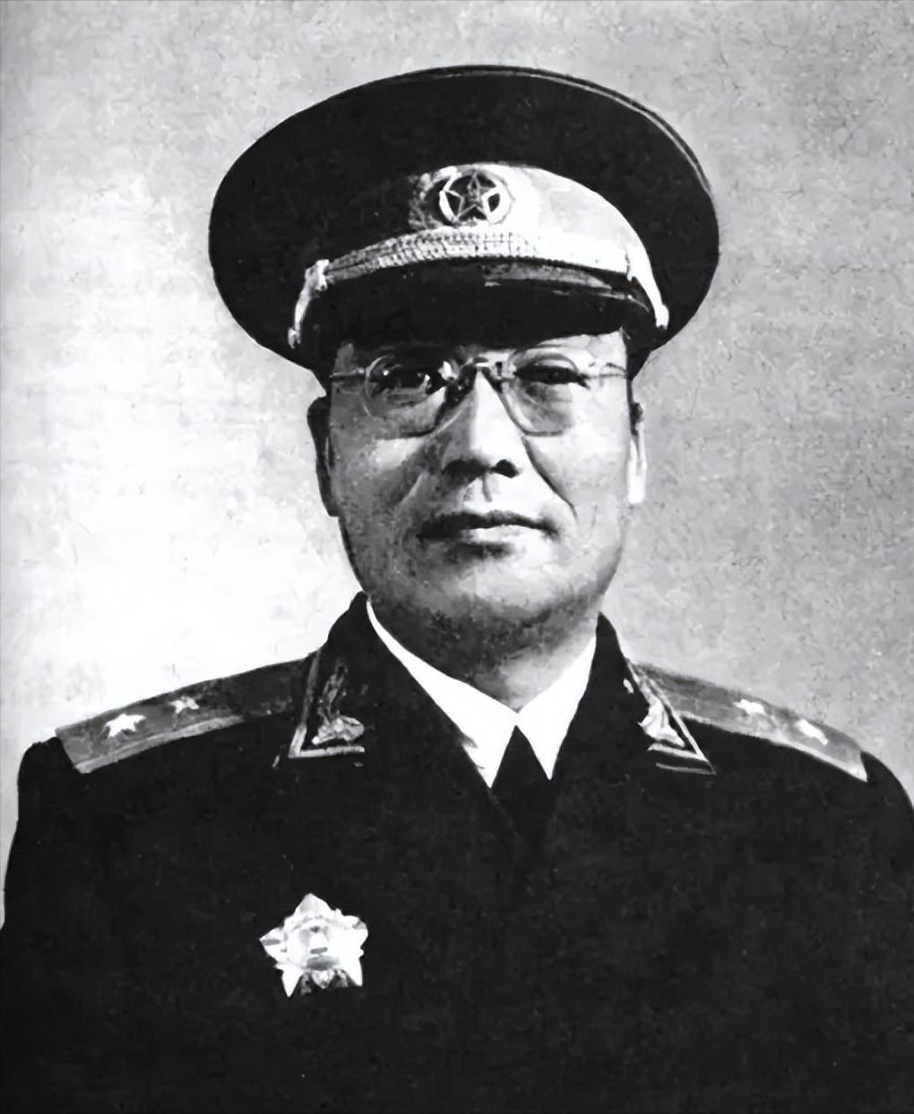 [微风]1960年，被特赦后的李仙洲被周恩来亲自接见，临别时，周总理问他：“你有