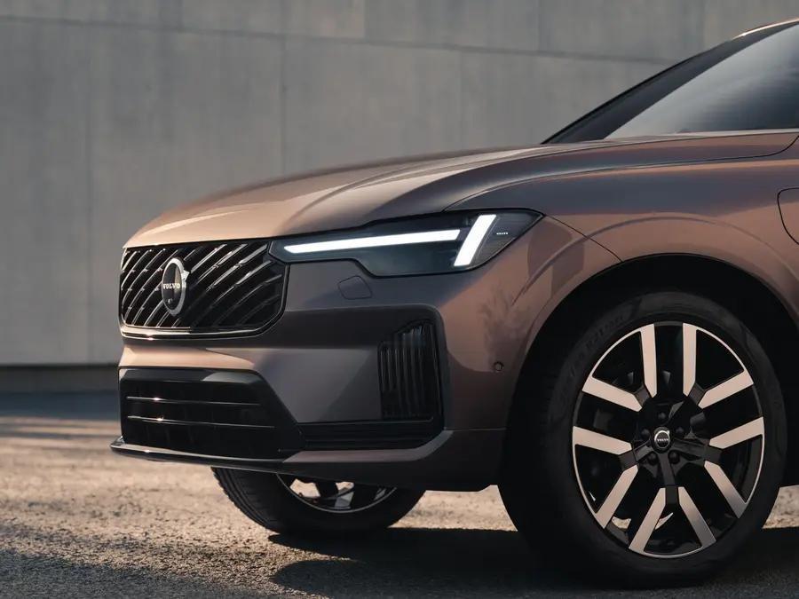 【沃尔沃发布 XC60、XC90 插混改款车型发布，续航翻倍！】
搭载全新 41