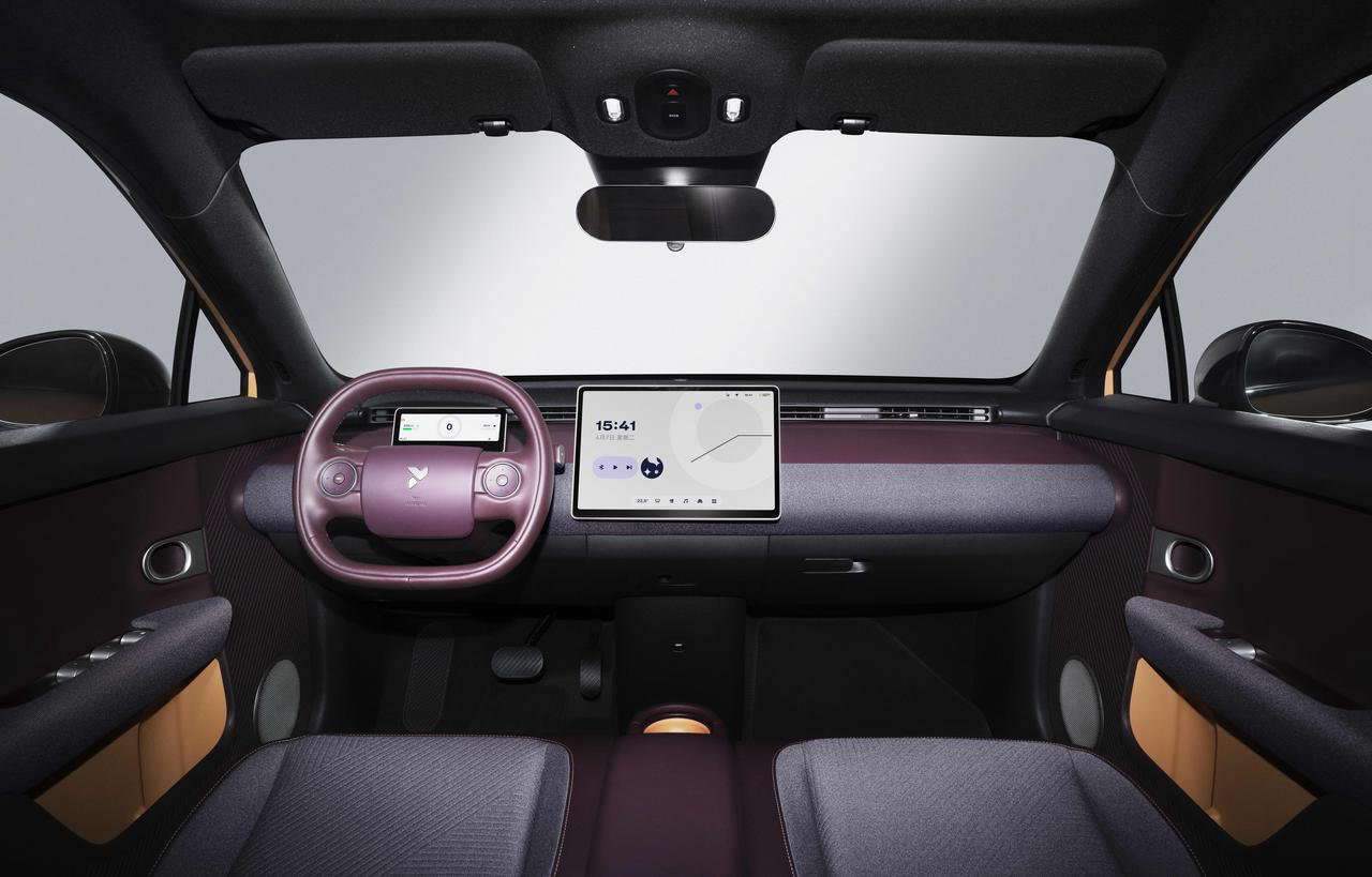 2026款萤火虫来了，这次升级挺实在。价格不变：自在版11.98万（BaaS 7